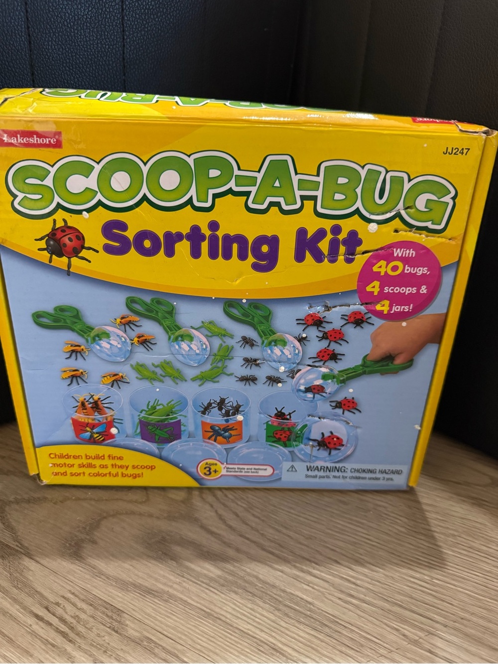 Scoop-A-Bug Sorting Kit, model JJ247